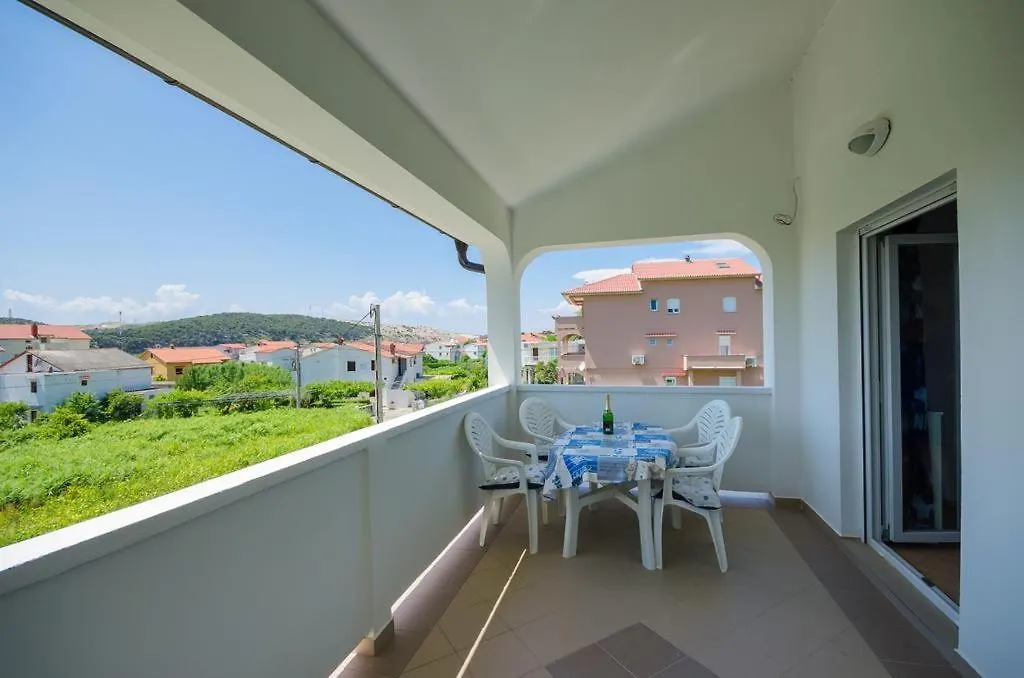Holiday S&M Lopar 0*,  Chorwacja