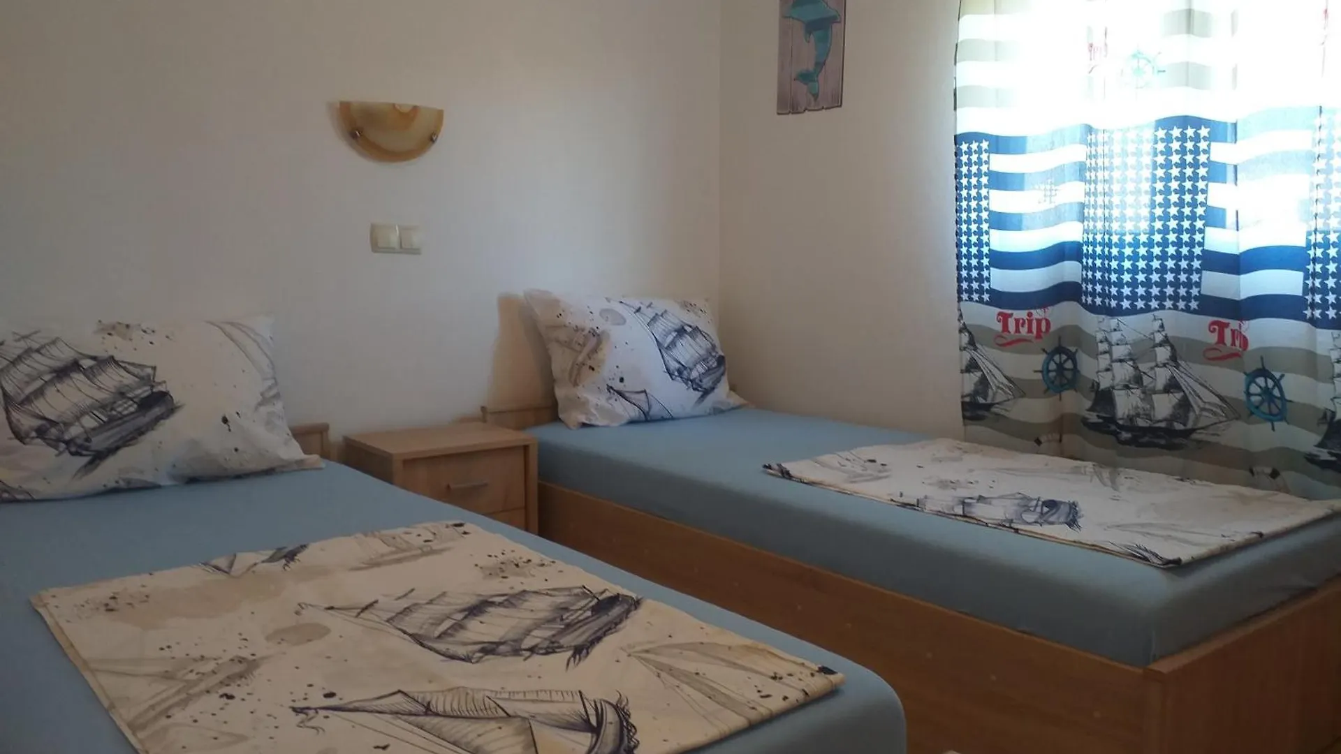 Holiday S&M 0*, Lopar Kroatien